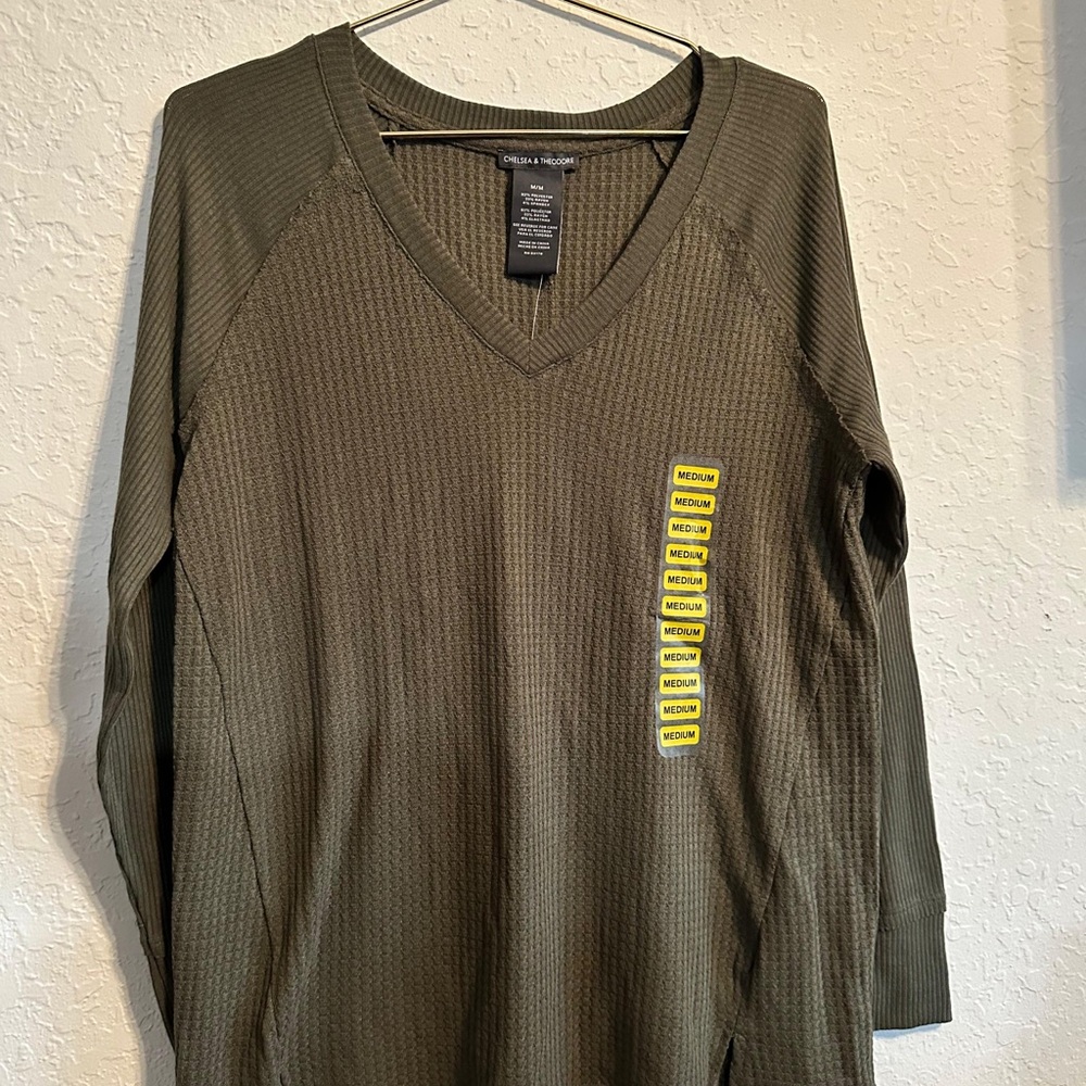 Goodfellow & Co Olive Long Sleeve V-Neck Shirt